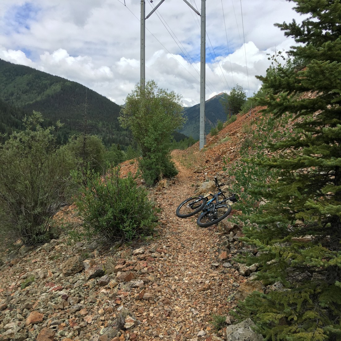 20170730_170011975_iOS