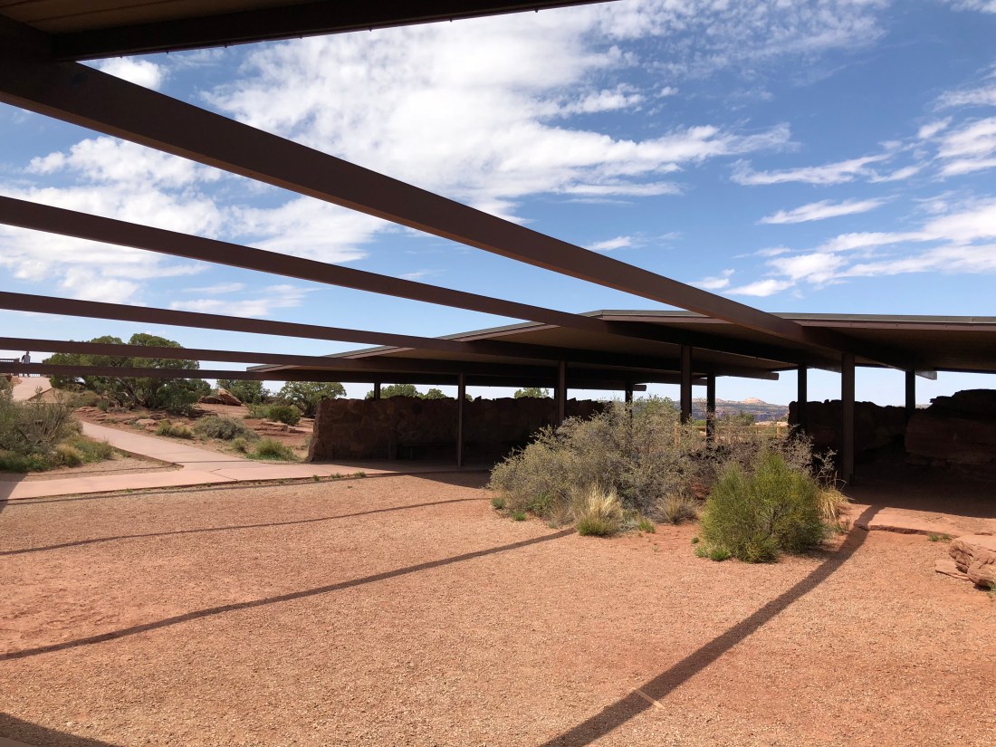 20180424_193636109_iOS