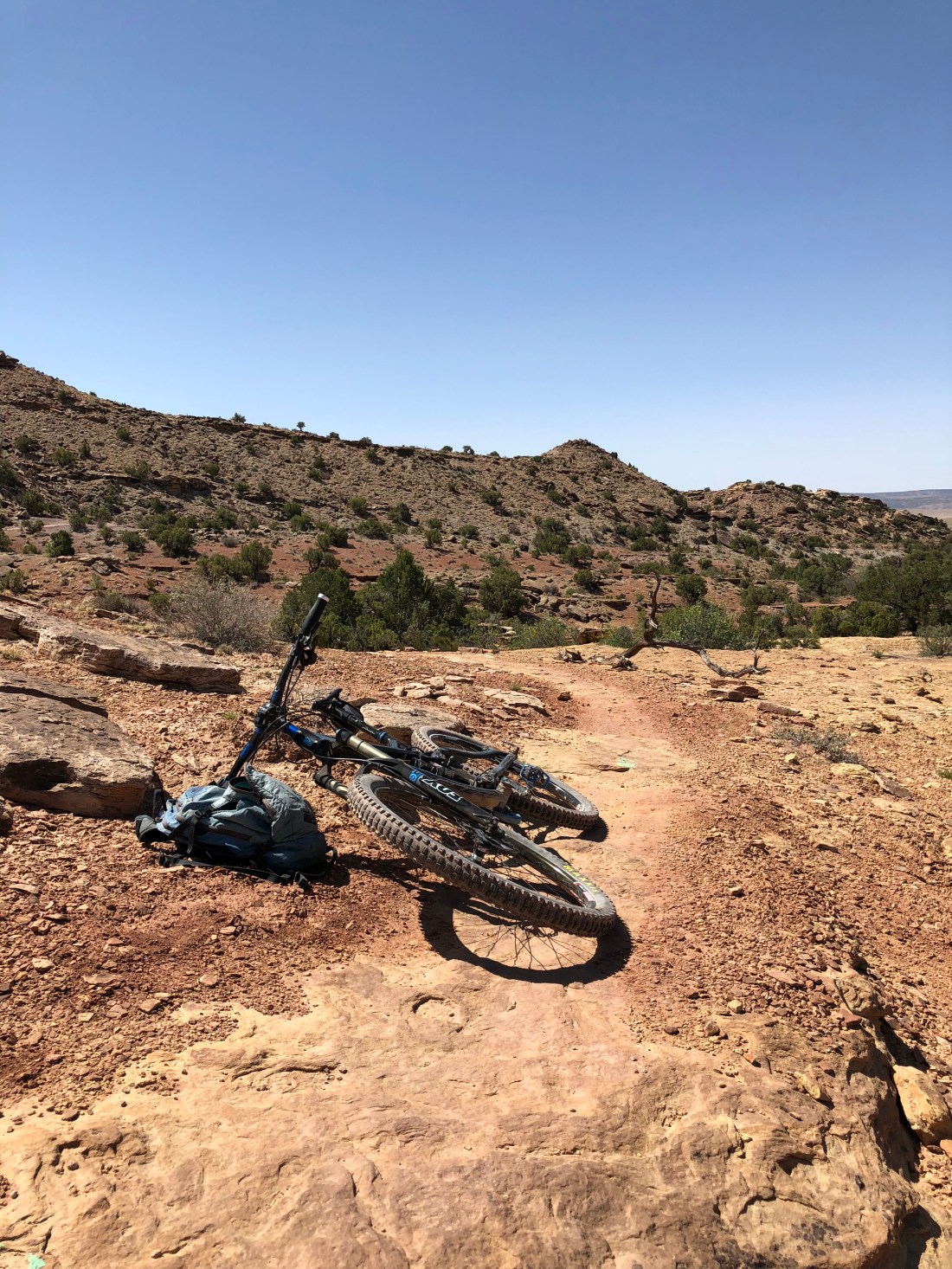 20180426_174332627_iOS