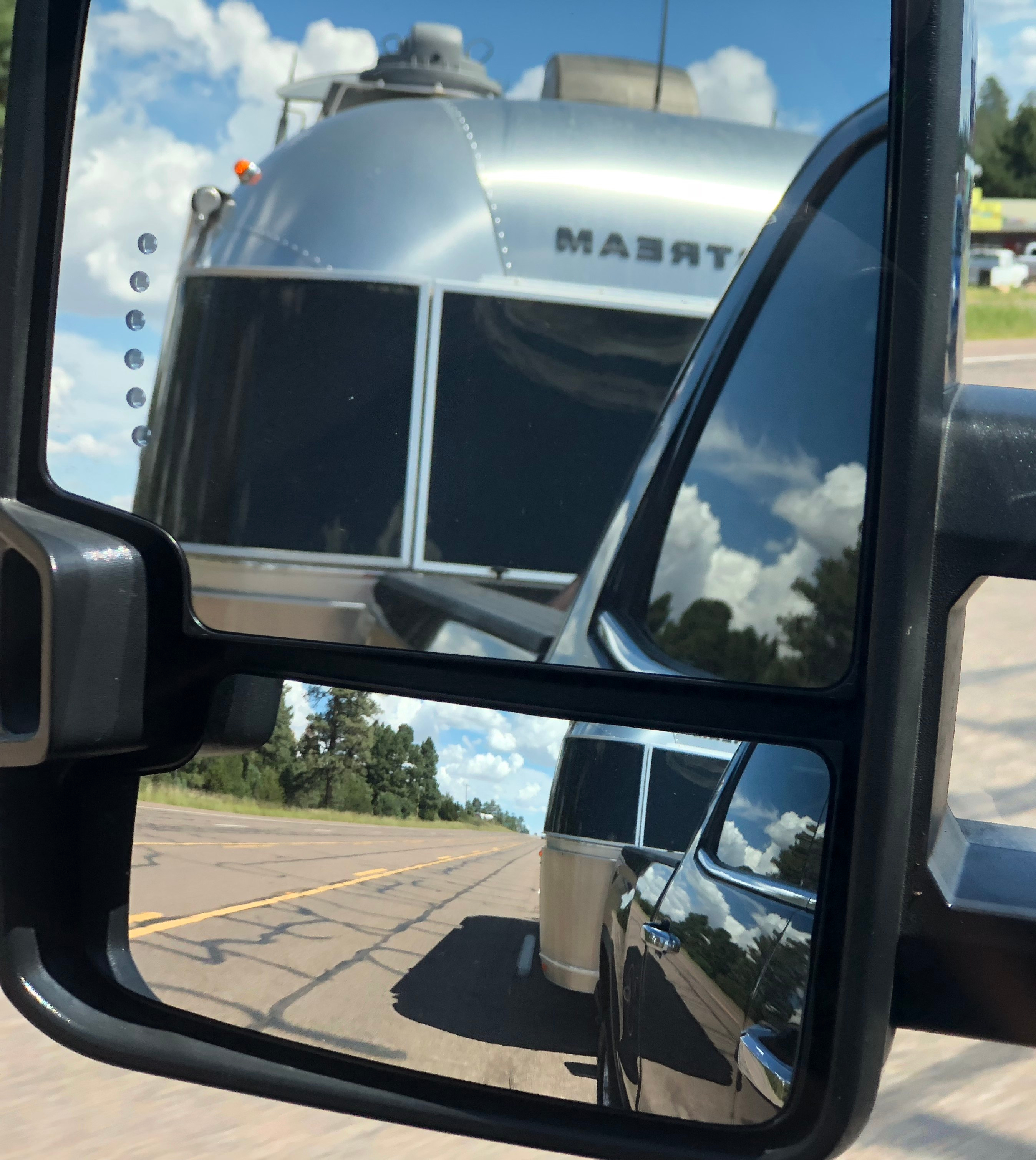 20180831_204711966_iOS